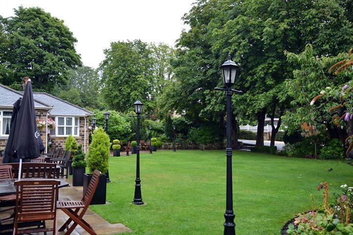 Dimple Well Lodge Hotel 웨이크필드 외부 사진