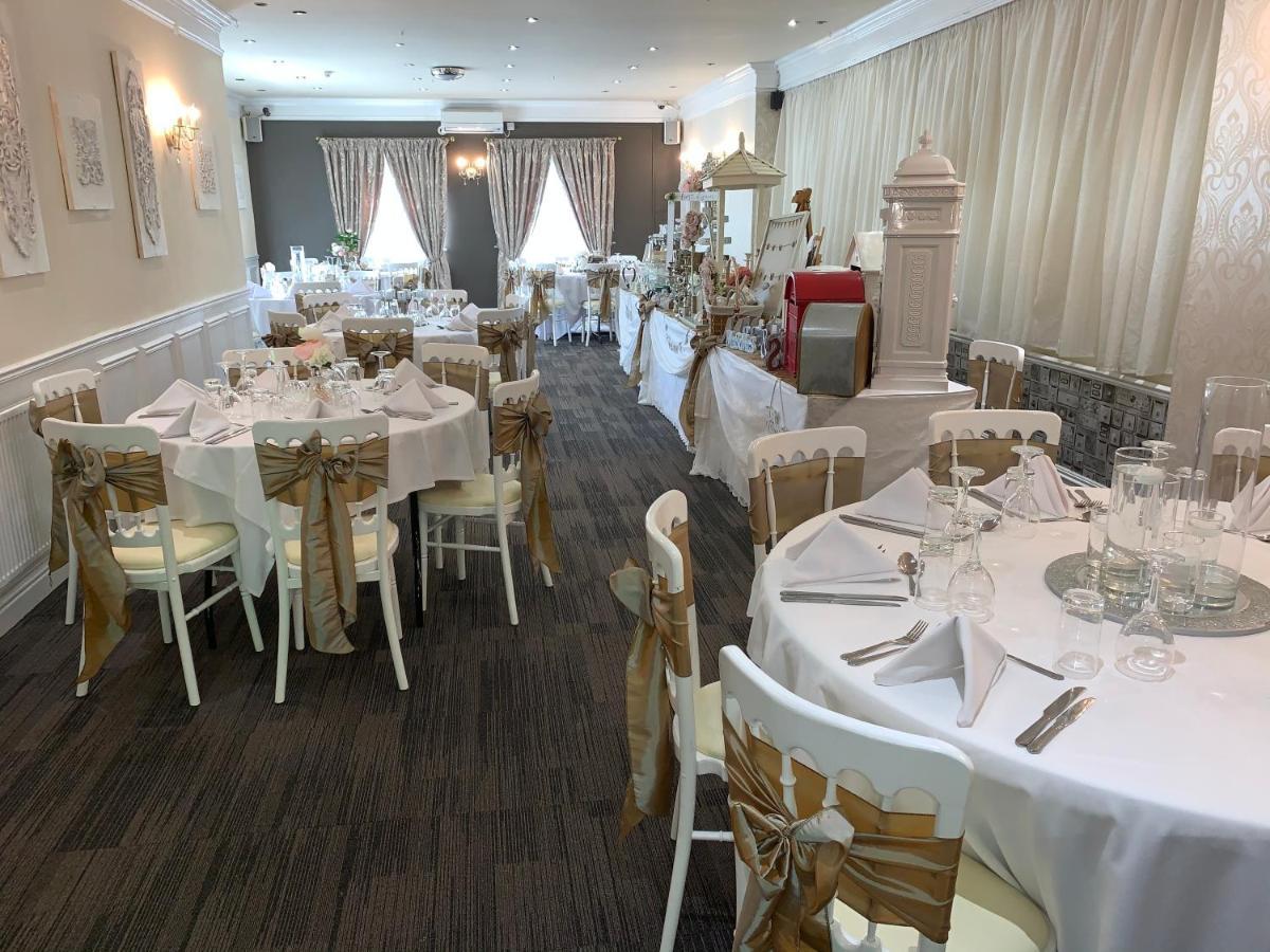 Dimple Well Lodge Hotel 웨이크필드 외부 사진